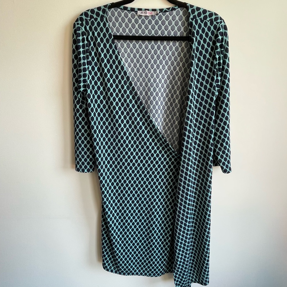 Wrap Dress geometric pattern. - Picture 3 of 6
